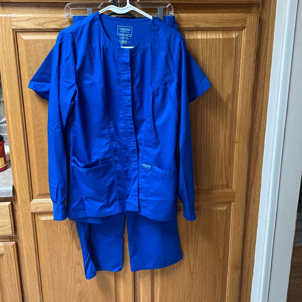 Cherokee Workwear royal blue ladies 3 piece scrub set size small excellent cond